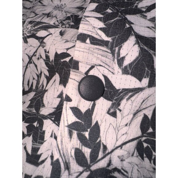 Lululemon Mens Black & White Short Sleeve Button-Up Shirt XL - Picture 7 of 9